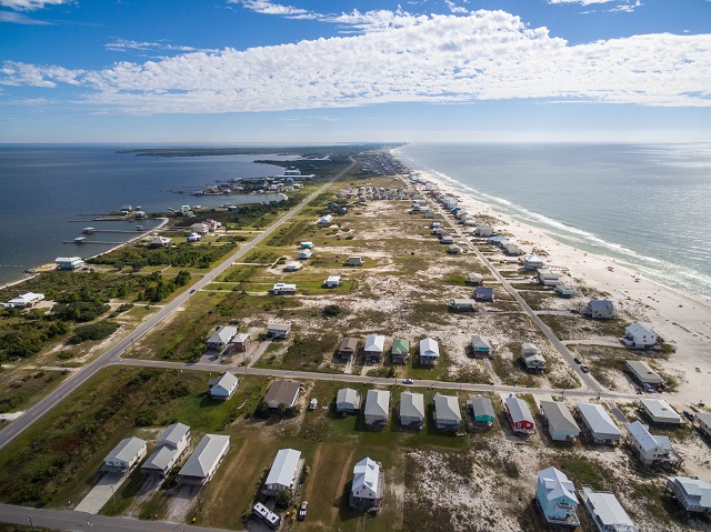 Our Gulf Shores rentals in Fort Morgan is the perfect place for family reunions in Alabama