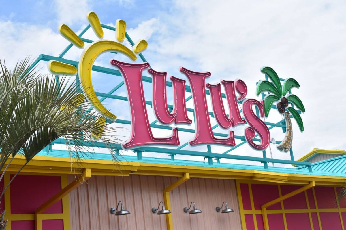 Lulu's IS a Great Family Hangout in Gulf Shores