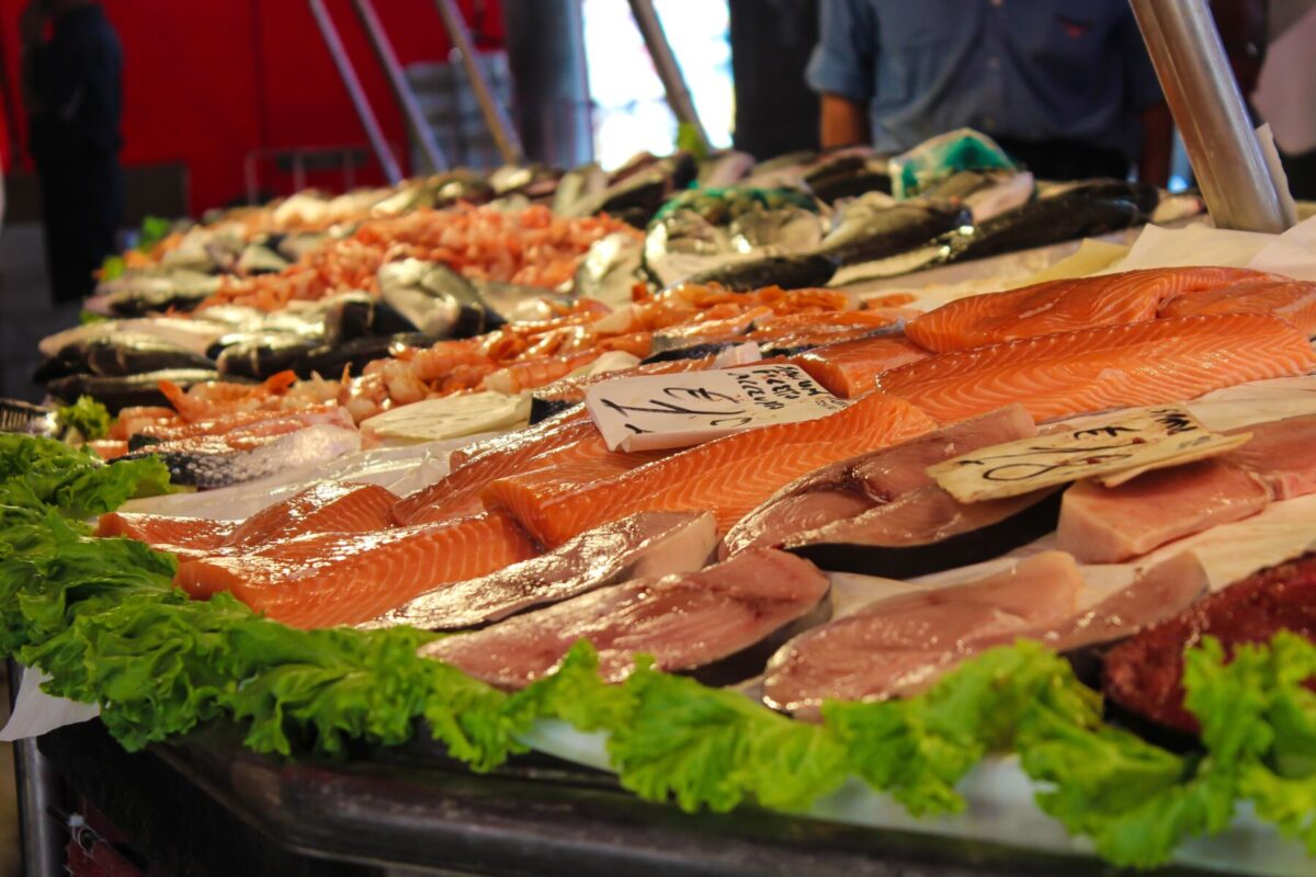 fresh fish in fort morgan seafood market