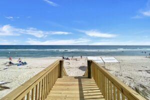 A beautiful view of Gulf Shores beach