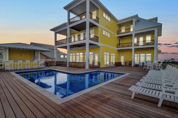 exterior of vacation rental home on alabama shores